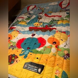 Colorful Kids' Quilt with Animal Design-Full size